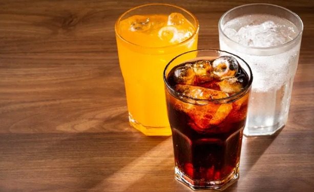 Refrigerante faz mal? 12 consequências para a saúde