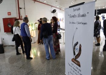 Exposição “Formatos Visuais” é aberta no Cine Paiaguás
