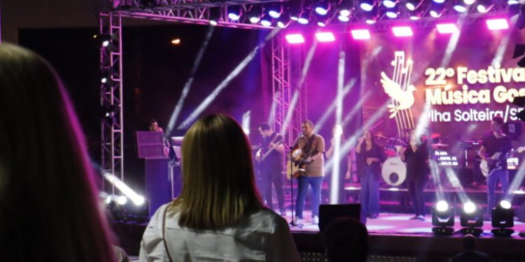 22º Festival de Música Gospel de Ilha Solteira reúne talentos e emociona o público na Praça da Integração
