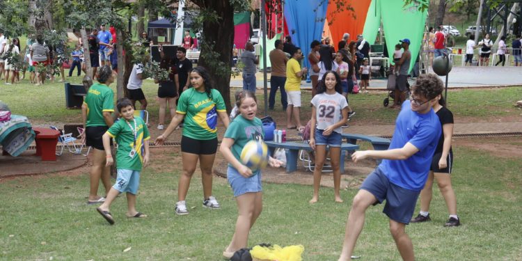 Ilha da Fantasia reúne famílias em tarde de lazer, cultura e diversão na Cidade da Criança